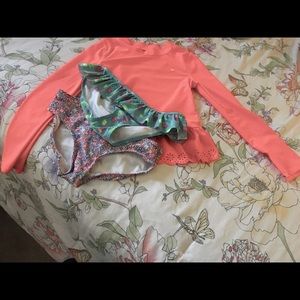 Carter’s rash guard size 8 with 2 swim bottoms free flip flops included